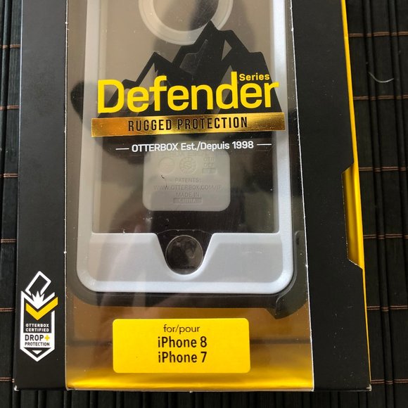 OTTERBOX-DEFENDER RUGGED PROTECTION FOR IPHONE 7=8 - Picture 2 of 5